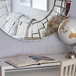 Ezcurdia, شقة