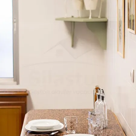 Ezcurdia, Apartment *