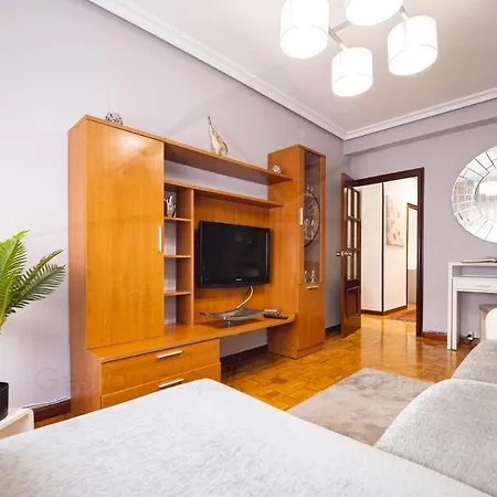 Ezcurdia, Apartmán *